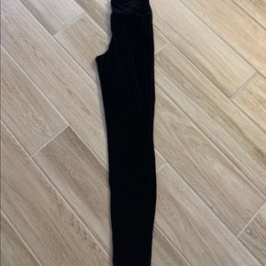 Women’s velvet leggings